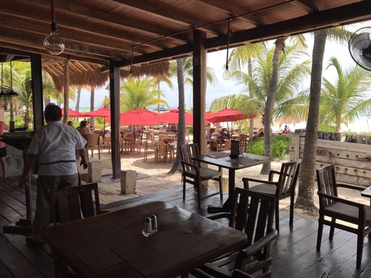 Oceanvs beach club by null