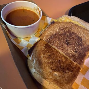 Woody's Lunch Box - Grilled Three-Cheese Sandwich with Tomato-Basil Soup - Egg Allergy-Friendly - Sandwiches Near Me - Lake Buena Vista, Florida Woody's Lunch Box - Grilled Three-Cheese Sandwich with Tomato-Basil Soup - Egg Allergy-Friendly - Sandwiches Near Me - Lake Buena Vista, Florida