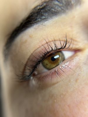 Lash lift + tint - A lash lift is a great alternative to lash extensions . I take your natural lash and curl them over the rod to create a curled effect and elongate them to appear to have a mascara effect Lash lift + tint - A lash lift is a great alternative to lash extensions . I take your natural lash and curl them over the rod to create a curled effect and elongate them to appear to have a mascara effect