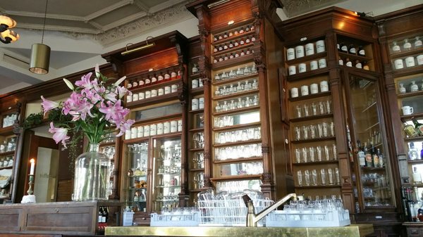 ORA Restaurant & Wine Bar by null