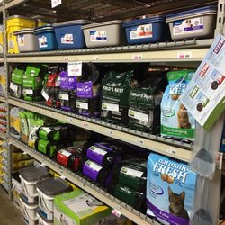 Handley Feed Store - Full section of cat litter.