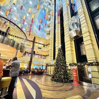 Carnival Breeze - Small lobby and bar - Boat Tours Near Me - Galveston, Texas