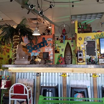 Coco Freeze Ice Cream Shop - Desserts Near Me - Indio, California Coco Freeze Ice Cream Shop - Desserts Near Me - Indio, California