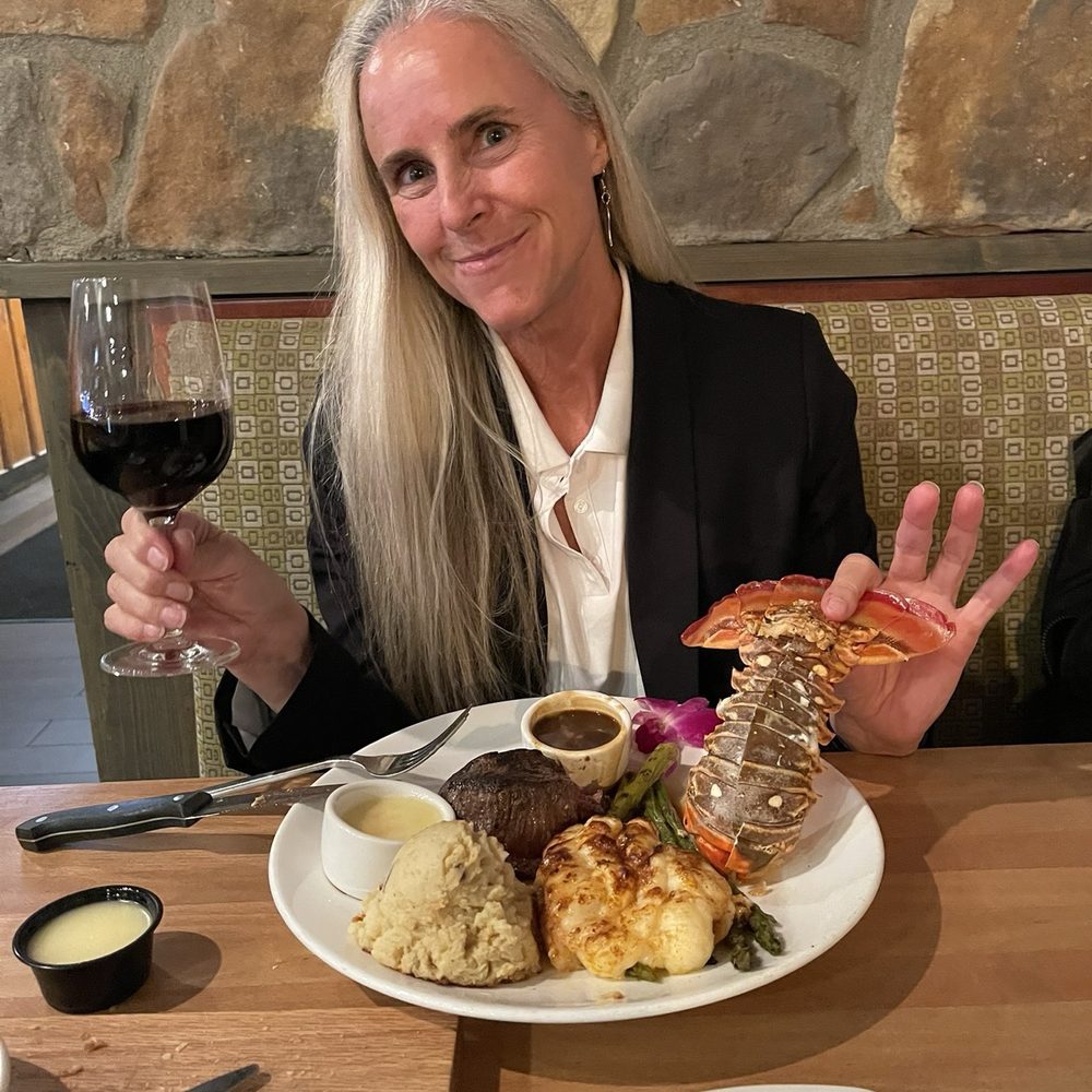 The best surf and turf I've had in a very long time. Great service on top of it. The best surf and turf I've had in a very long time. Great service on top of it.