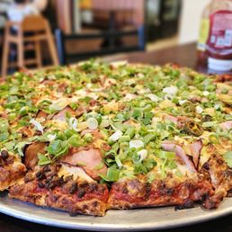 M) Mahalo Maui Pizza