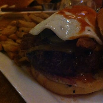 Eureka! - This is what I call a perfect gourmet burger - American Near Me - Fresno, California Eureka! - This is what I call a perfect gourmet burger - American Near Me - Fresno, California