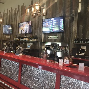 Riverhead Cider House - Bar with electronic menu - Beer, Wine & Spirits Near Me - Calverton, New York Riverhead Cider House - Bar with electronic menu - Beer, Wine & Spirits Near Me - Calverton, New York