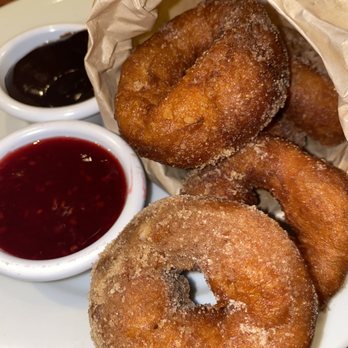 Smokey Bones Tampa - 5000. Hot Bag O'Donuts - Barbeque Near Me - Tampa, Florida Smokey Bones Tampa - 5000. Hot Bag O'Donuts - Barbeque Near Me - Tampa, Florida