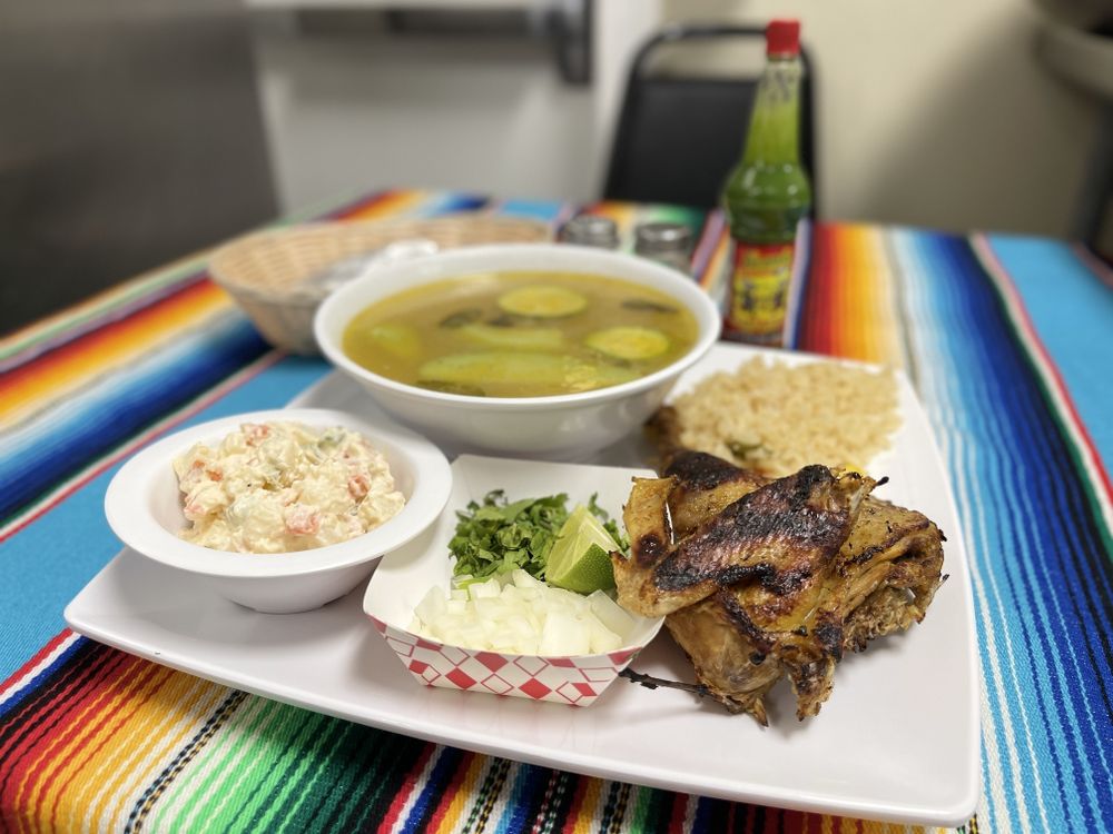 LA ESTANCIA COMIDA GUATEMALTECA 10 Photos 120 Washington Ave N