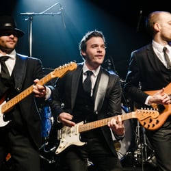 St. Royal Entertainment - Toronto Wedding Bands - The St. Royals perform at private gala in Toronto