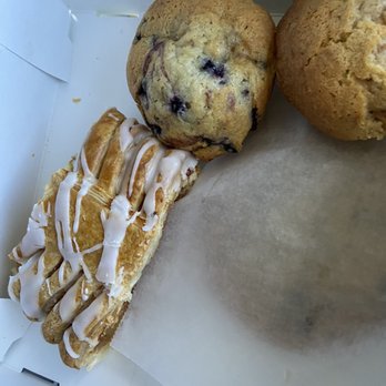 Strossner's Bakery & Cafe - cookies and streusel - Bakeries Near Me - Greenville, South Carolina