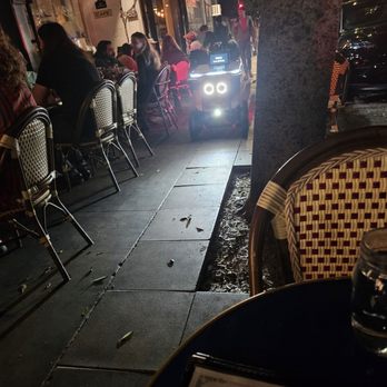 Figaro Bistrot - Outdoor seating - French Near Me - Los Angeles, California Figaro Bistrot - Outdoor seating - French Near Me - Los Angeles, California