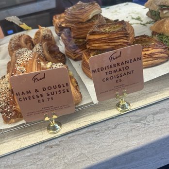 Fred Bakery - Cafes Near Me - London, XGL