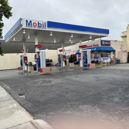 Exterior photo of The Mobile Oil Changers Exterior photo of The Mobile Oil Changers