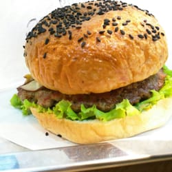 Supermagic Burgers - Umami Burger