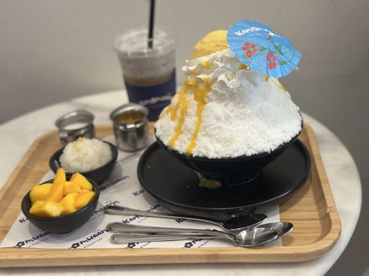 Kanomwaan Thai Gelato and Dessert Cafe by null