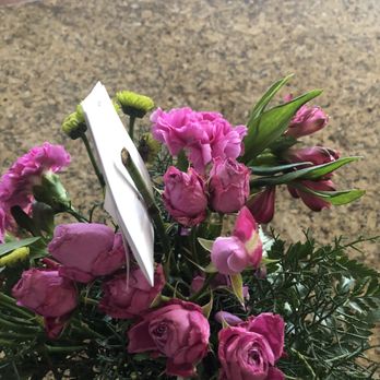 Cumming Florist - Dead roses. Not what I ordered. - Florists Near Me - Cumming, Georgia Cumming Florist - Dead roses. Not what I ordered. - Florists Near Me - Cumming, Georgia