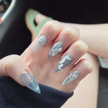 Gurnee Nails And Spa - My prom nails - Nail Salons Near Me - Gurnee, Illinois
