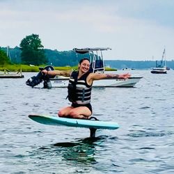 Efoil Cape Cod - Efoiling on knees
