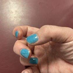 LV Nails - Nails dipped... not even 4 days old & they are chipped! Anyone have a better suggestion? Do not want tips on nails!!