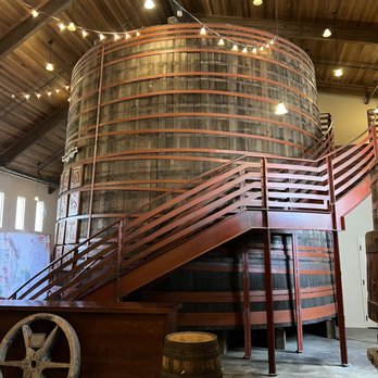 Sebastiani Vineyards & Winery - Wine Tasting Room Near Me - Sonoma, California Sebastiani Vineyards & Winery - Wine Tasting Room Near Me - Sonoma, California