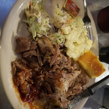 Cruiser's Cafe 66 - Supposed to be smoked brisket but  it tasted cafeteria quality roast beef instead. - American Near Me - Williams, Arizona