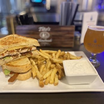 HELLUVA Brewing Company - Grilled Chicken Melt, with fries. And Juice Caboose to wash it down. - Brewpubs Near Me - Chandler, Arizona