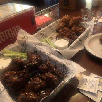 Output Wrigleyville - Lemon Pepper Wings and Garlic BBQ Wings - Chicken Wings Near Me - Chicago, Illinois Output Wrigleyville - Lemon Pepper Wings and Garlic BBQ Wings - Chicken Wings Near Me - Chicago, Illinois