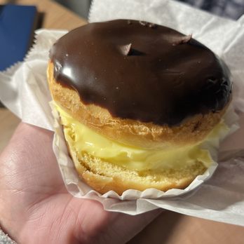 Mike's Pastry - Boston cream donut - Bakeries Near Me - Boston, Massachusetts Mike's Pastry - Boston cream donut - Bakeries Near Me - Boston, Massachusetts