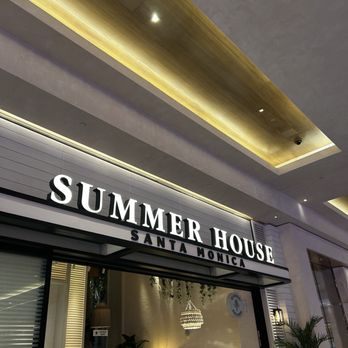Summer House - Front of the house - New American Near Me - Las Vegas, Nevada Summer House - Front of the house - New American Near Me - Las Vegas, Nevada