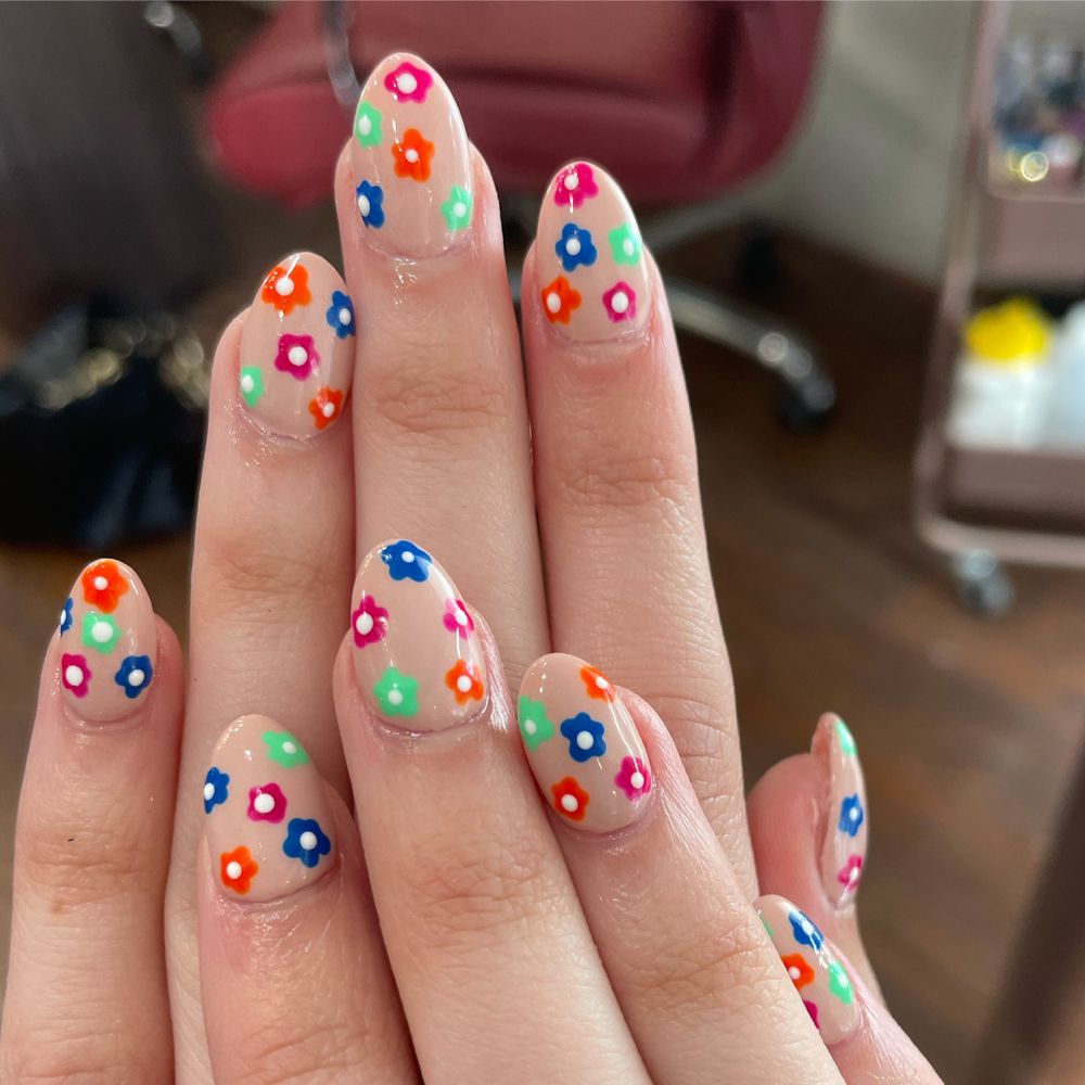 Creative Nails 2