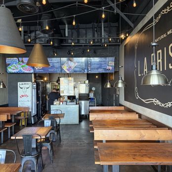 LA Brisket - Inside - Sandwiches Near Me - Artesia, California