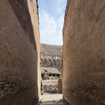 Colosseum - Landmarks & Historical Buildings Near Me - Rome, RM Colosseum - Landmarks & Historical Buildings Near Me - Rome, RM
