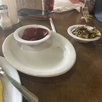 Grammie’s Home Cookin’ - Yummy pickled beats and green beans! - Comfort Food Near Me - Smiths Grove, Kentucky