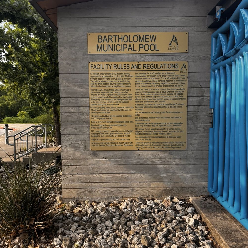 Bartholomew Municipal Pool - Swimming Pools Near Me - Austin, Texas Bartholomew Municipal Pool - Swimming Pools Near Me - Austin, Texas