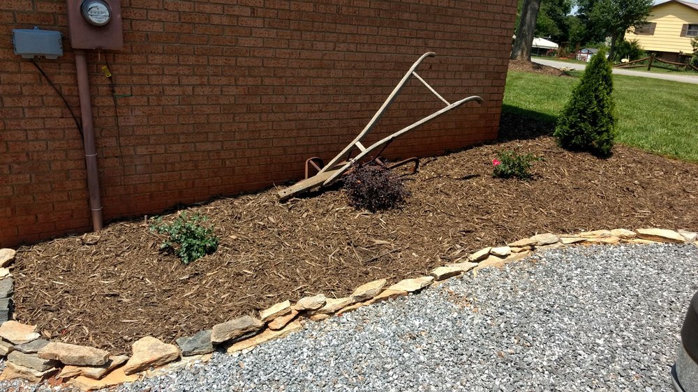 HUBBARD’S LANDSCAPING & LAWN CARE Updated June 2024 20 Photos
