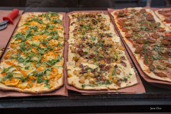 Jules Thin Crust by null