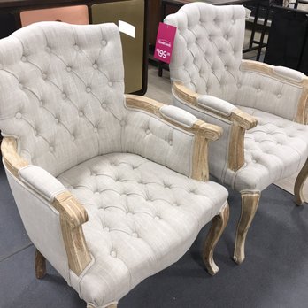 Home Goods - Chairs - Home Decor Near Me - Town and Country, Missouri