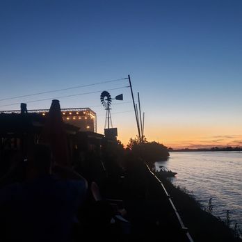 Windmill Cove Bar & Grill - Boating Near Me - Stockton, California