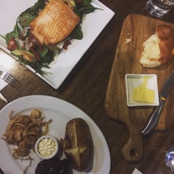 Kelly's Bar And Grill - Great dining companion