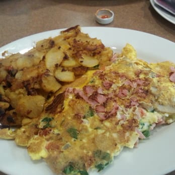 D&D Coffee Shop - Veggie Omelette w/ ham and always have to have cheese! - Breakfast & Brunch Near Me - Brooklyn, New York D&D Coffee Shop - Veggie Omelette w/ ham and always have to have cheese! - Breakfast & Brunch Near Me - Brooklyn, New York