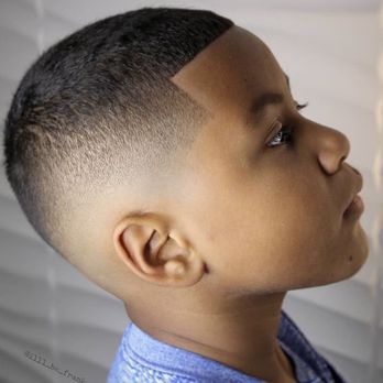 Miami Vip Barbershop - For oval-shaped heads which, as we well know, are men who look good in almost any cut and this would be a great success - Barbers Near Me - Miami, Florida Miami Vip Barbershop - For oval-shaped heads which, as we well know, are men who look good in almost any cut and this would be a great success - Barbers Near Me - Miami, Florida