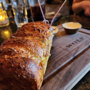 Wolf by Vanderpump at Caesars Republic Lake Tahoe - Wolf Bread. Delicious!! - American Near Me - Stateline, Nevada