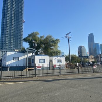 Liberty Harbor RV - The front office? Wth - RV Parks Near Me - Jersey City, New Jersey