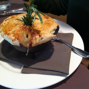 Henrietta's Table - Chicken pot pie - New American Near Me - Cambridge, Massachusetts