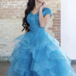La Femme Couture Dress Shop - Quinceañera