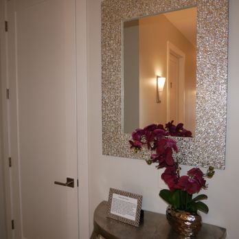 Skinflection Spa - pretty decorations - Skin Care Near Me - Niles, Illinois