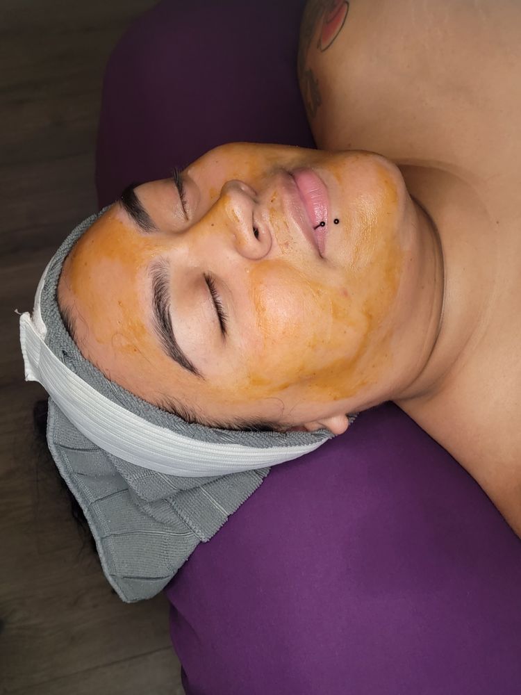 Inner Glow Massage & Spa Logo