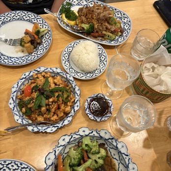 Regent Thai Restaurant - Yummy - Thai Near Me - San Francisco, California Regent Thai Restaurant - Yummy - Thai Near Me - San Francisco, California