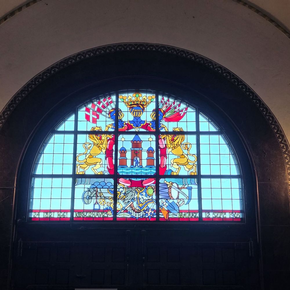 Københavns Rådhus - Stained glass Coat of Arms of Copenhagen - Landmarks & Historical Buildings Near Me - København V, 84